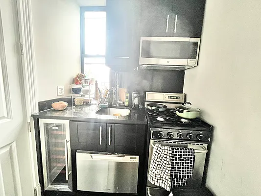 Rented by Century 21 Premier  | media 6