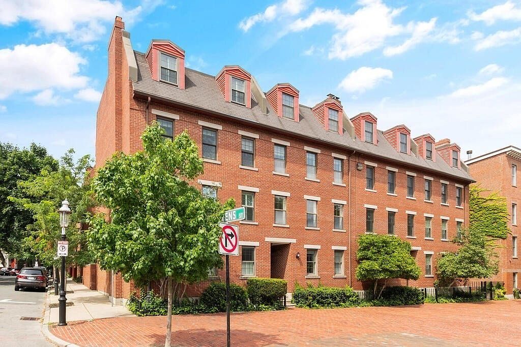 100 Main St APT 4, Charlestown, MA 02129 | Zillow