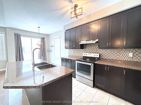 5th image of 227 Spring Creek Dr