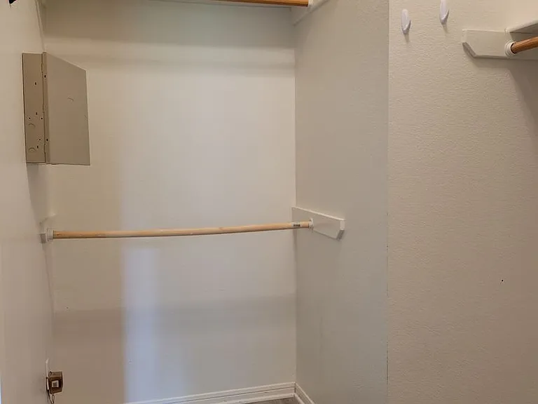 1104 Lambrusco Dr — Photo 19