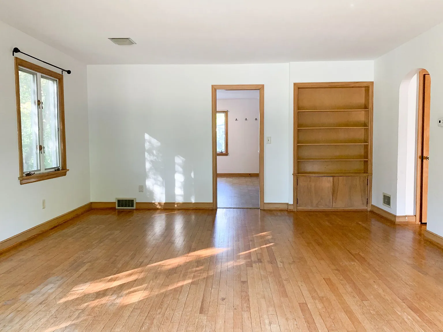 Moon Properties - 318 & 320 McKinley Ave. — Photo 4