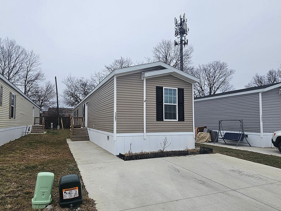 1st image of 1397 Murry St