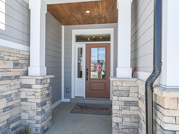 3rd image of 1012 Crab Apple Ct Lot 103B