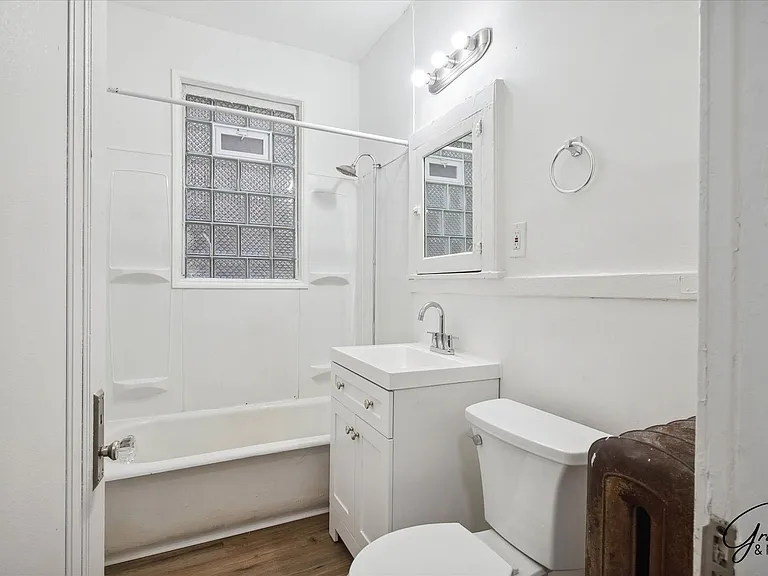 2433/2435 Pasadena St. - Missouri Residential Rentals LLC — Photo 13