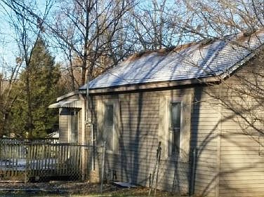 3rd image of 1212 Klemp St