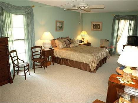 5th image of 225 Country Club Dr APT D242