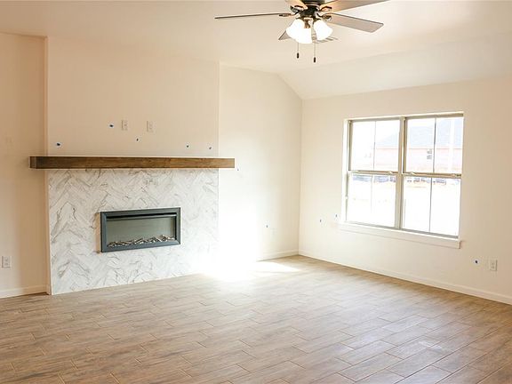 3rd image of 120 Mountain Laurel Way