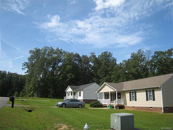 4th image of 325 Beechwood Park Ln