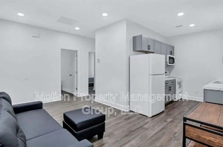 698 Carmen Ave #A2 — Photo 3