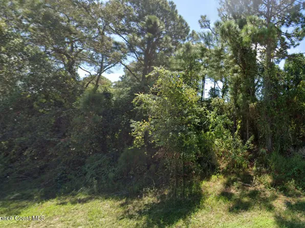 600 Andrew St SE, Palm Bay, FL 32909