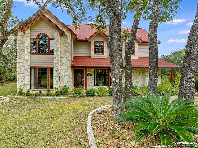 1st image of 105 Hidden Oaks Cir