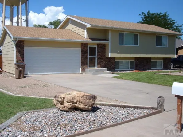 17 Chaparral Cir, La Junta, CO 81050