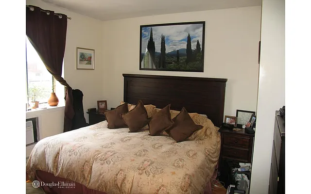 Rented by Douglas Elliman | media 13