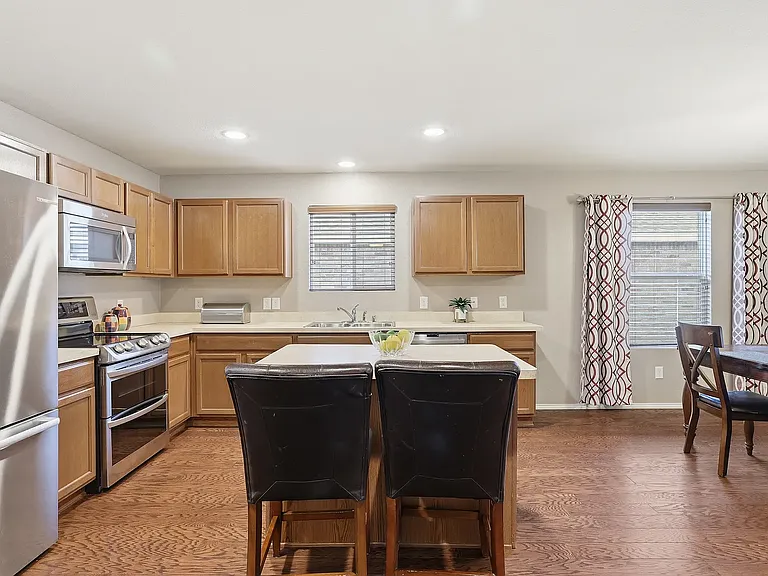 3003 Pinyon Pl — Photo 3