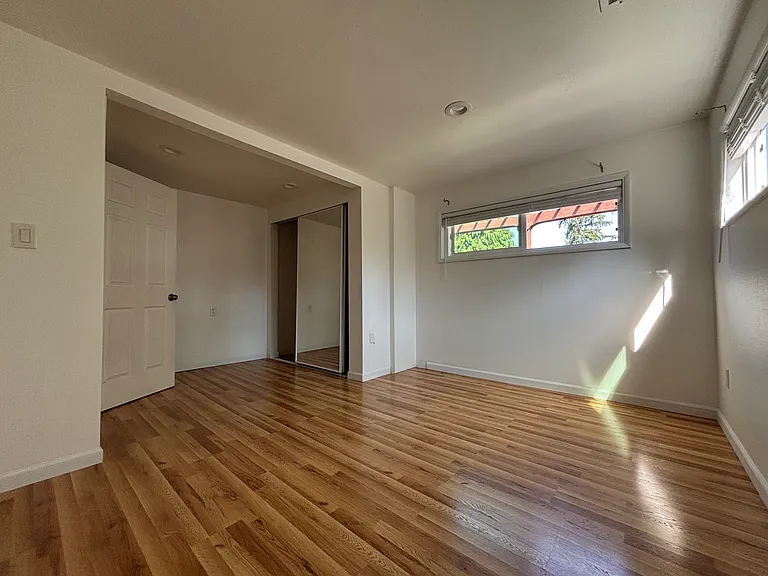 11545 Roosevelt Way NE — Photo 3