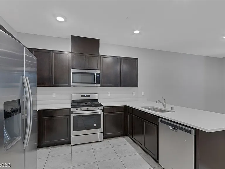 2854 Starling Summit St — Photo 15
