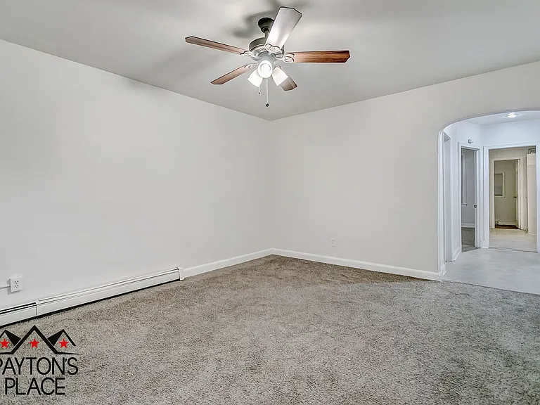 324 34th St SE — Photo 3