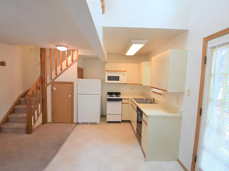 1018 Marine St #3 — Photo 5