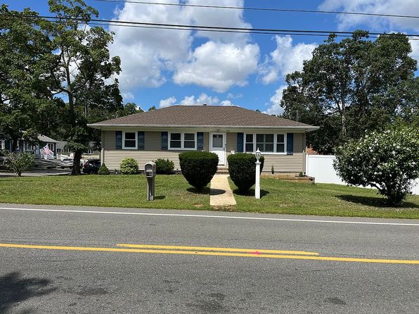 352 Surf Ave