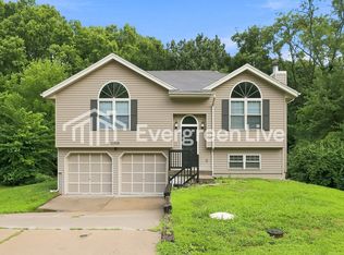 11550 Flint St, Platte City, MO 64079