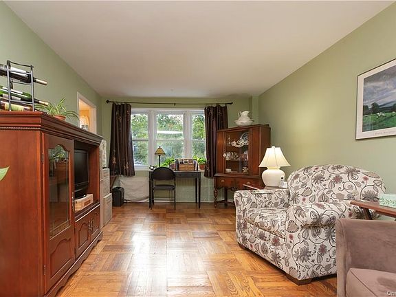 2nd image of 495 Odell Ave #3H