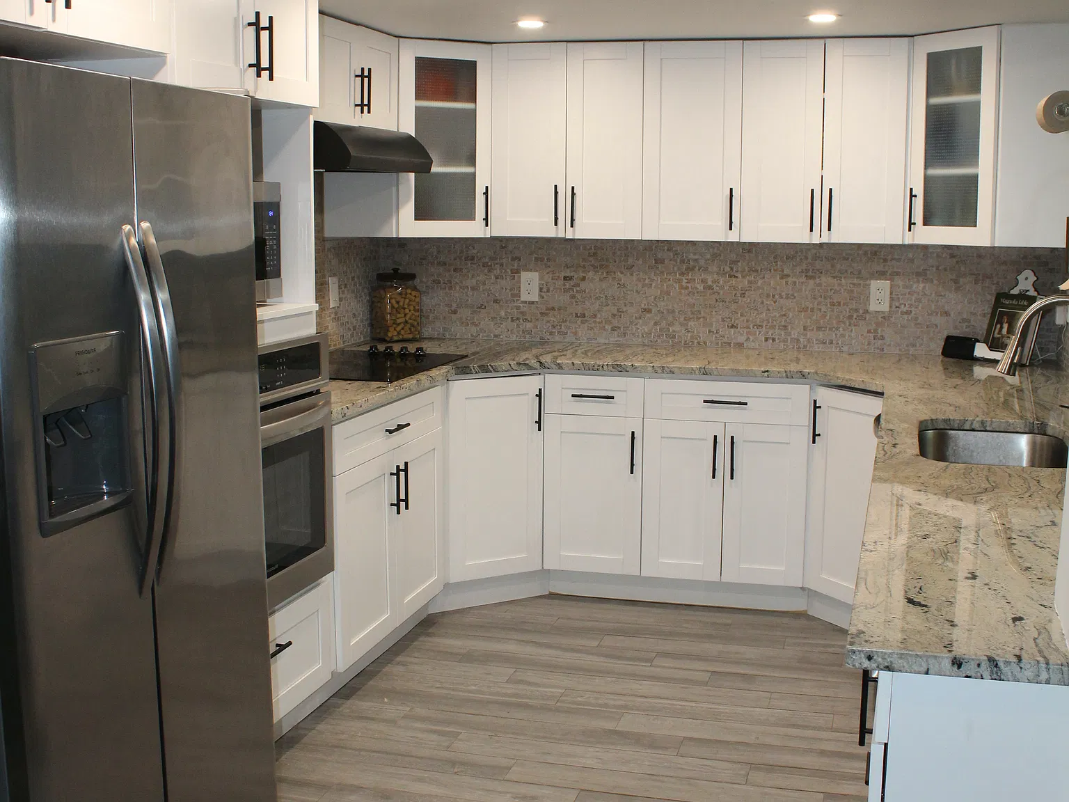 3 bed, 2.5 bath, 1680 sqft, $3,000 — Photo 4