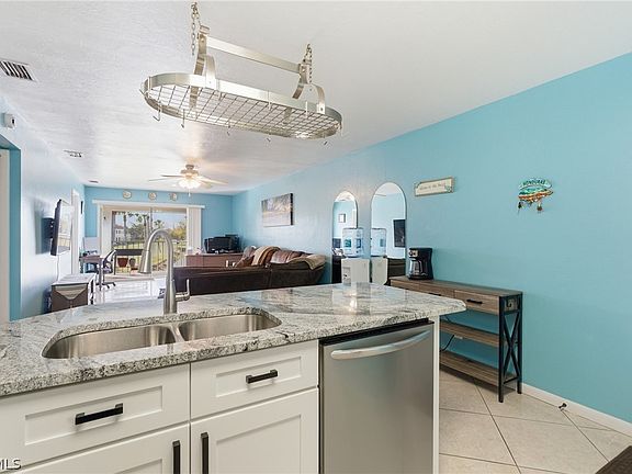 5th image of 1100 Pondella Rd APT 610