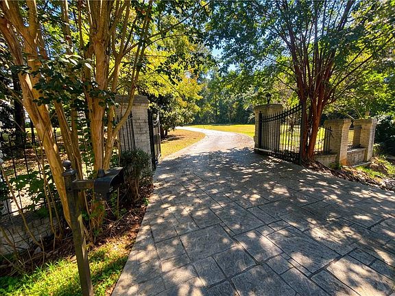 2nd image of 3930 Demooney Rd