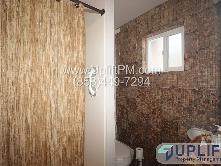 2655 Chauncey Dr — Photo 7