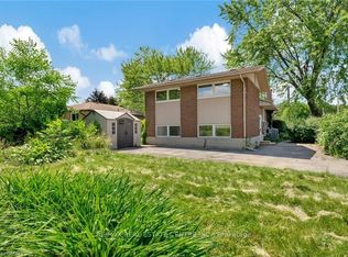 6 Ruskview Rd #2, Kitchener, ON N2M4S2