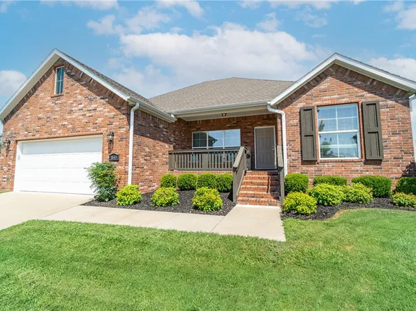 1665 S Summer Rose Ave, Springdale, AR 72701