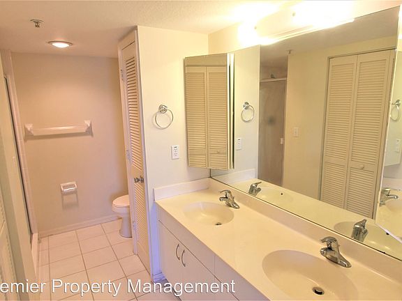 5th image of 9660 Victoria Ln APT 206