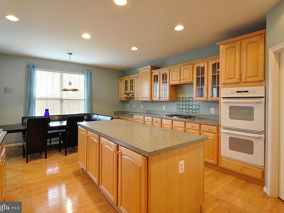Endless cabinets!