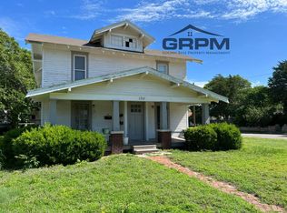 124 E 6th Ave #2, Hutchinson, KS 67501
