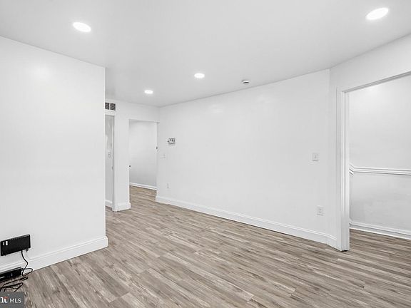 5th image of 3805 8th St