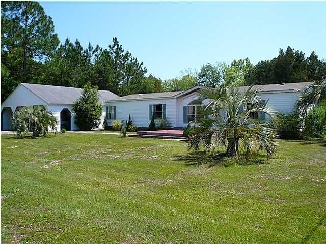 On 2 Large Lots In Town, With Inground Heated Pool & Spa, Game Room