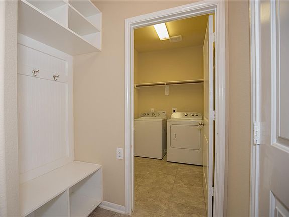 5th image of 311 Lockridge Hill Ln