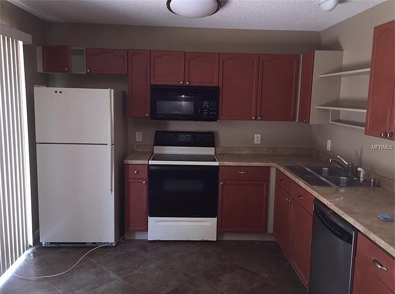 2nd image of 2652 Woods Edge Cir