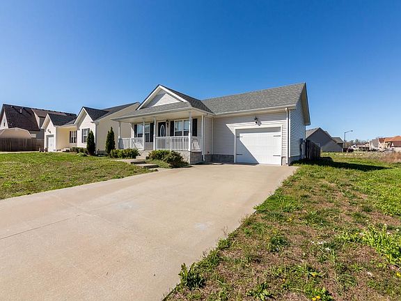 3rd image of 691 Sly Fox Dr