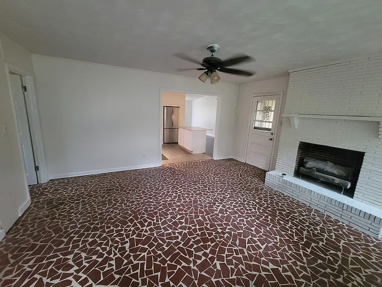 Den to Kitchen