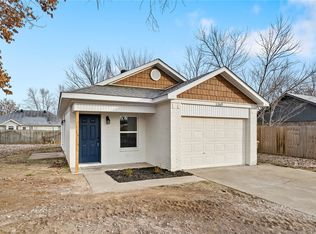 1260 Maple Ln, Elkins, AR 72727