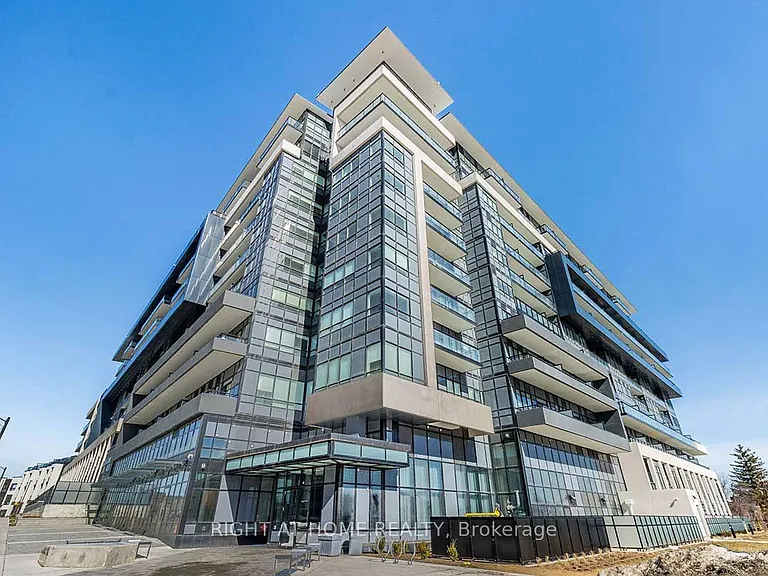 395 Dundas St W #711 — Photo 1
