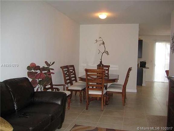 5th image of 307 NE 194th Ln #307
