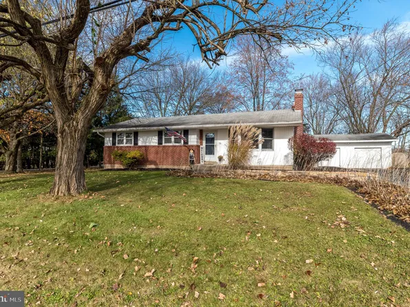 75 W Pumping Station Rd, Quakertown, PA 18951