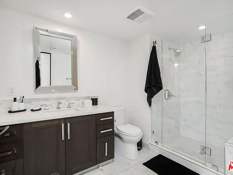 10523 Ashton Ave #301 — Photo 22