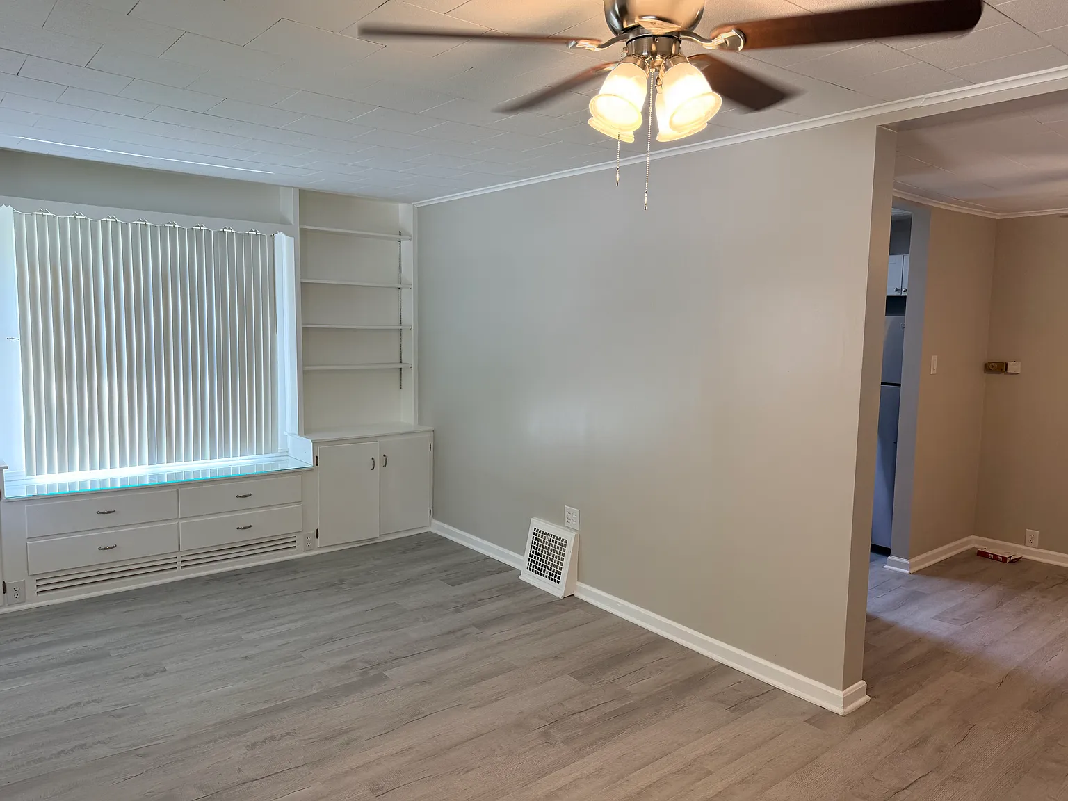 3 bed, 1400 sqft, $1,500 — Photo 3