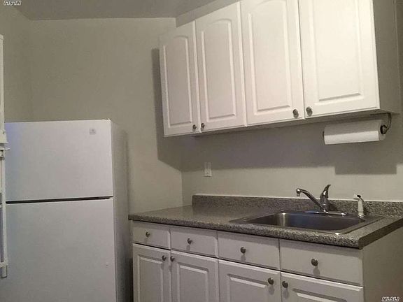 4th image of 6601 Burns St APT 5F