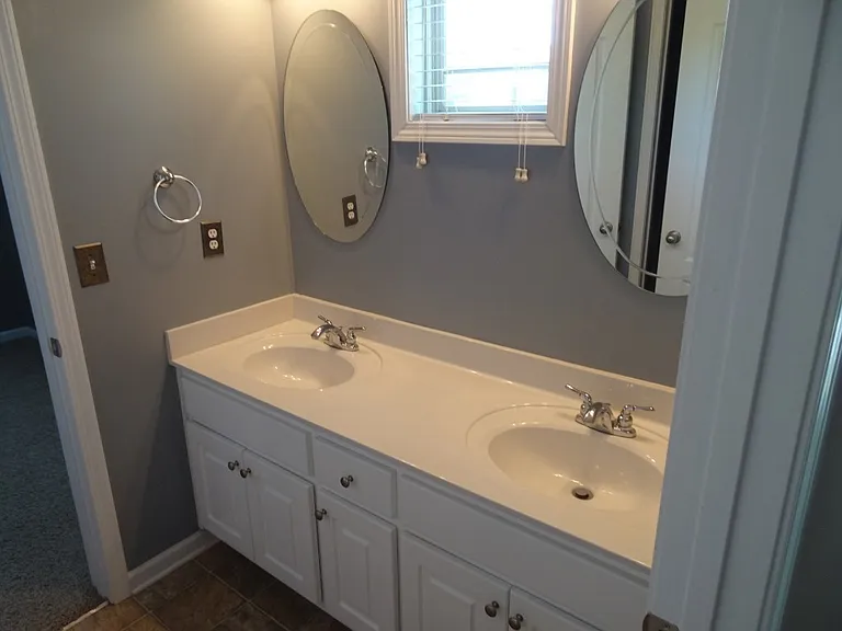 71 Covington Ter — Photo 16