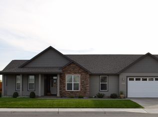 1808 Sunshine Ave, West Richland, WA 99353