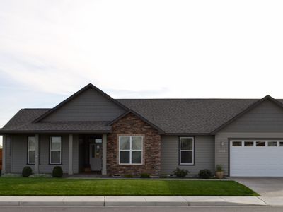 1808 Sunshine Ave, West Richland, WA, 99353